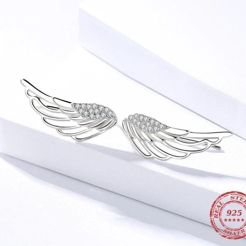 NEW S925 Sterling Silver Wing Stud Earrings with Cubic Zirconia Gemstone